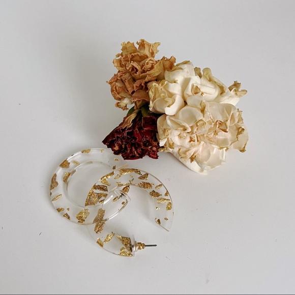 HANDMADE 24K GOLD FLAKE CLEAR RESIN EARRINGS - Picture 3 of 4